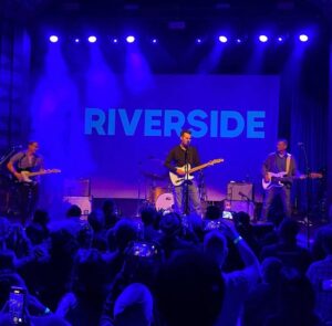 Riverside live